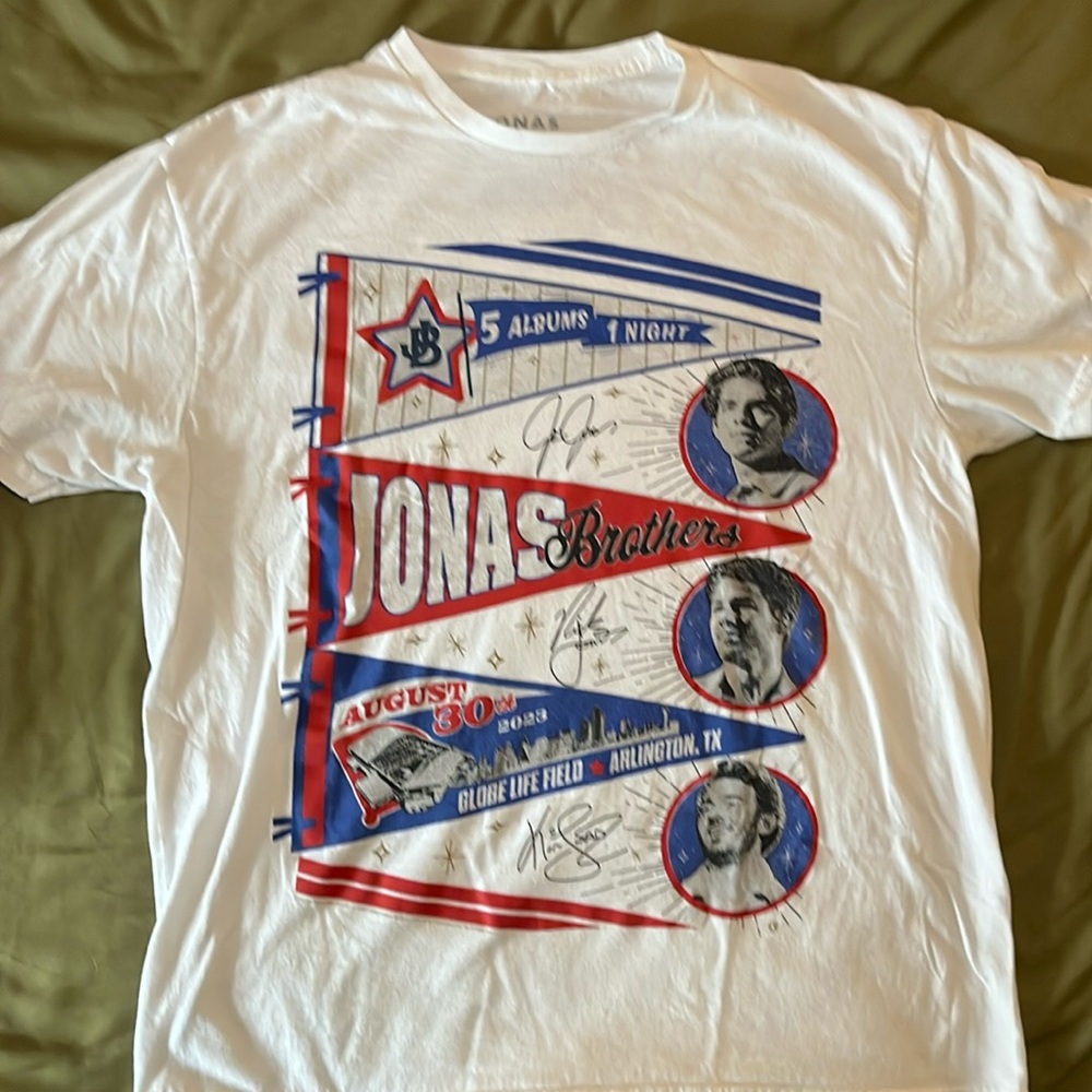 Jonas Brothers 2023 Tour T- Shirt Arlington, Texas